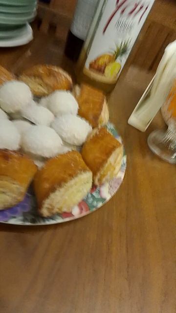 праздничный стол.