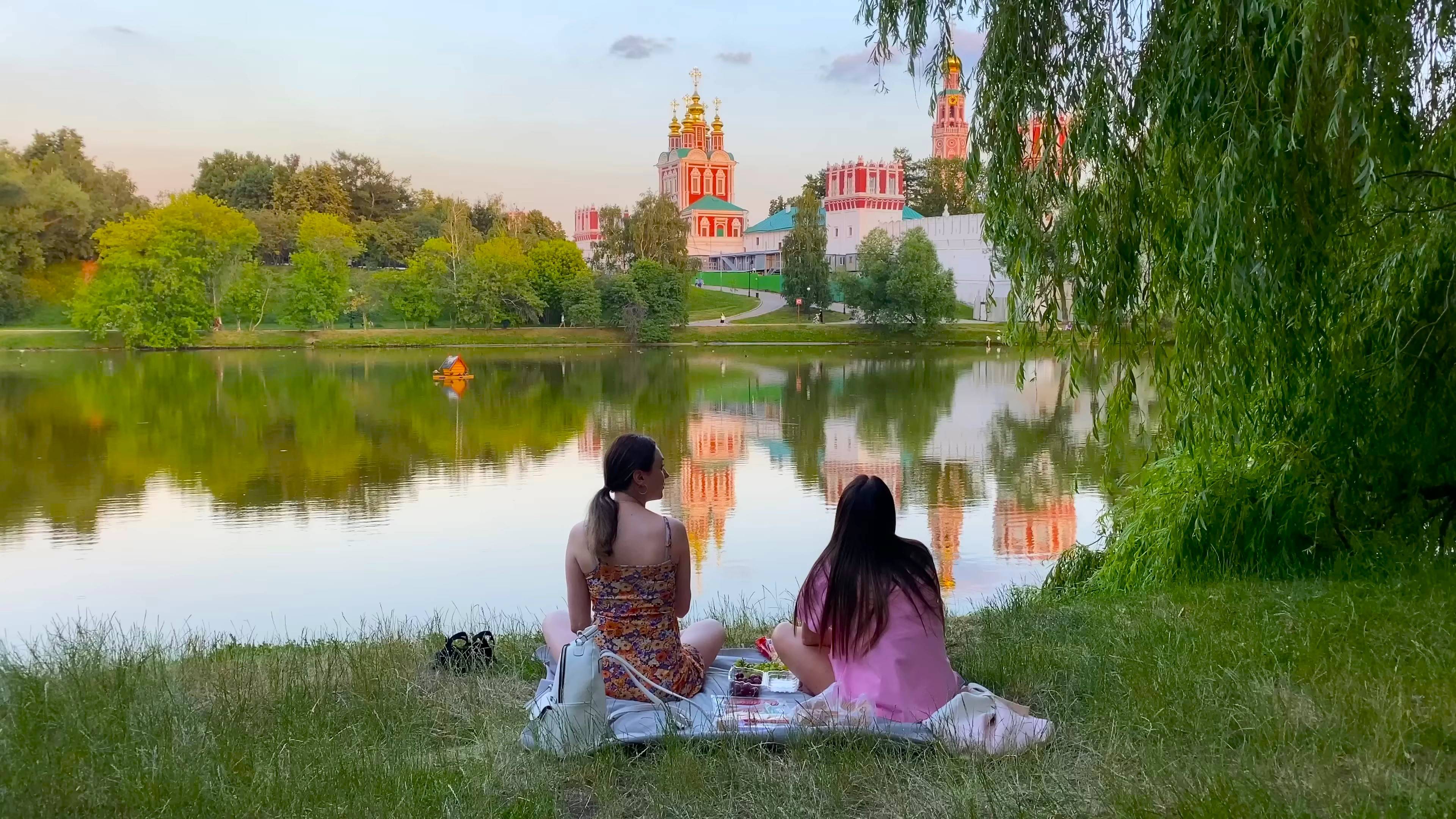 4K.Moscow Street Life Scenes. One Summer's Day.