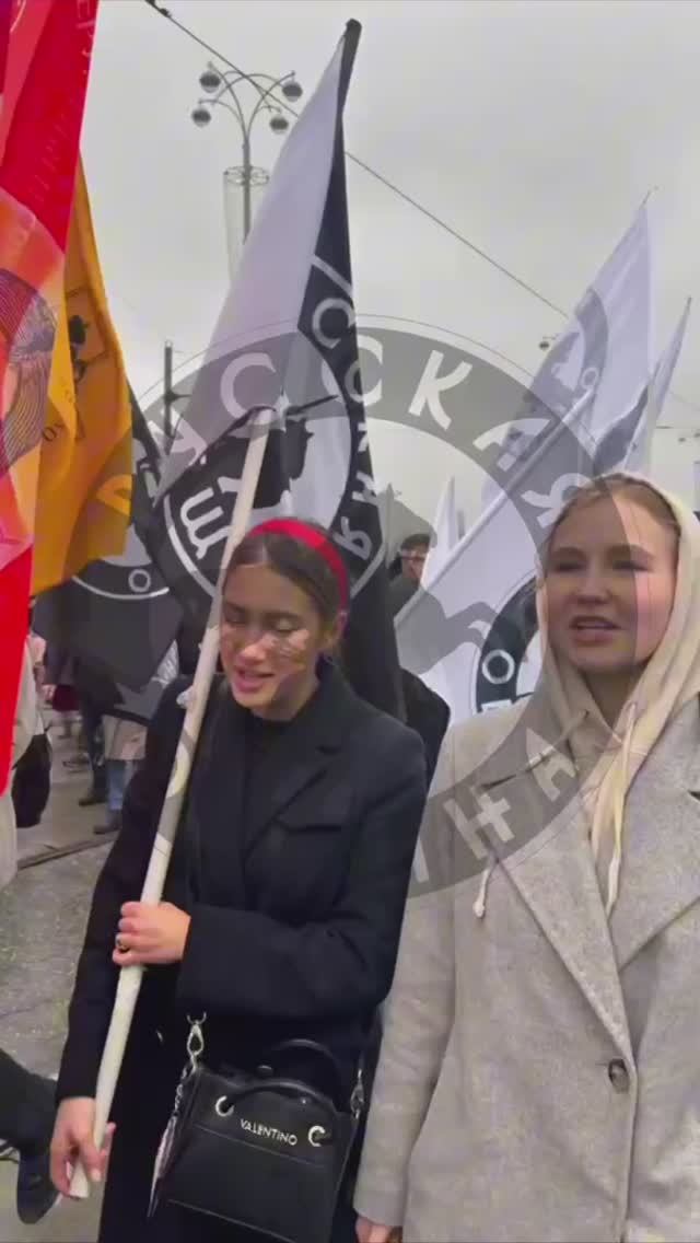 Правильная русская молодёжь!