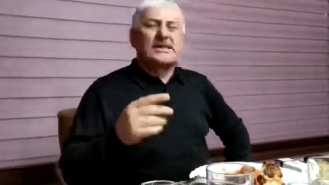 Сулай поёт....