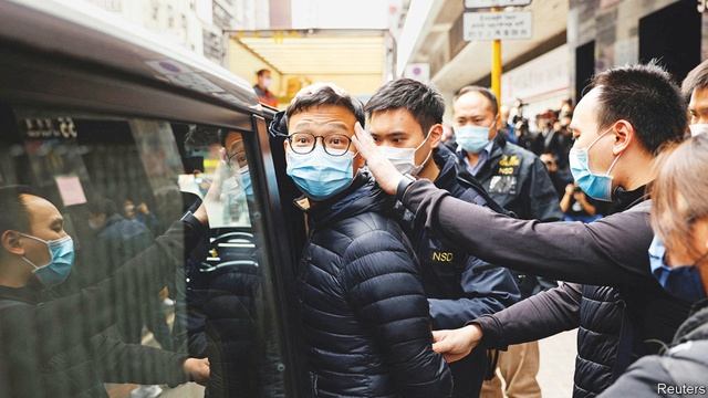 КАК КИТАЙЦЫ РАЗОБРАЛИСЬ С ПРИВАТИЗАТОРАМИ