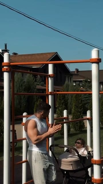 Подаю пример булочке👶🏻🍼