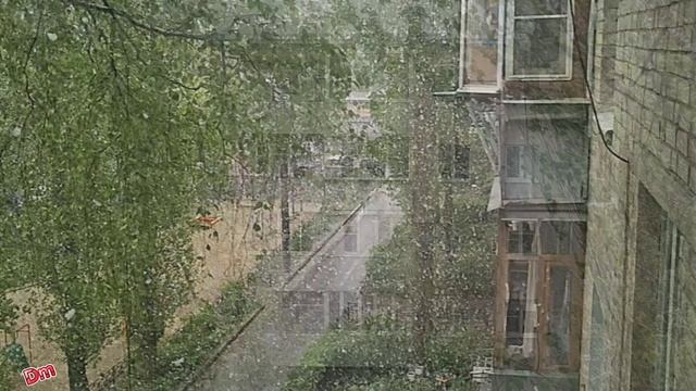 Апрельский снег