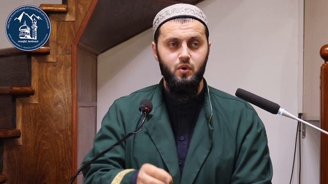 Жаназаялъул как - имам с. Ленинаул Усман Салисгереев