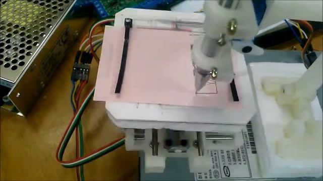 Mini plotter made from 2 CD drives