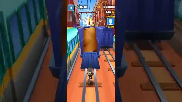 Как я играю в subway surfers❤