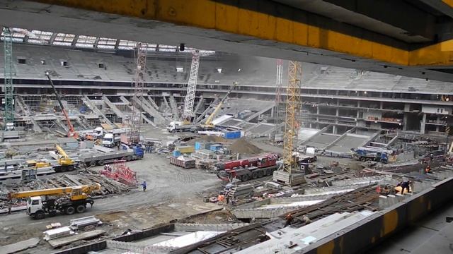 "Лужники" на 11 декабря, за год до планового завершения основных работ