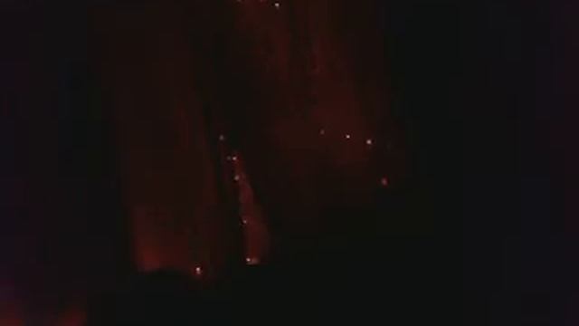 гирлянды стетят. в Казахстане. Кокшетау. красный яр. я ещё дома живу