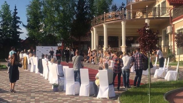 Ресторан "Belvedere" показ колекції одягу.