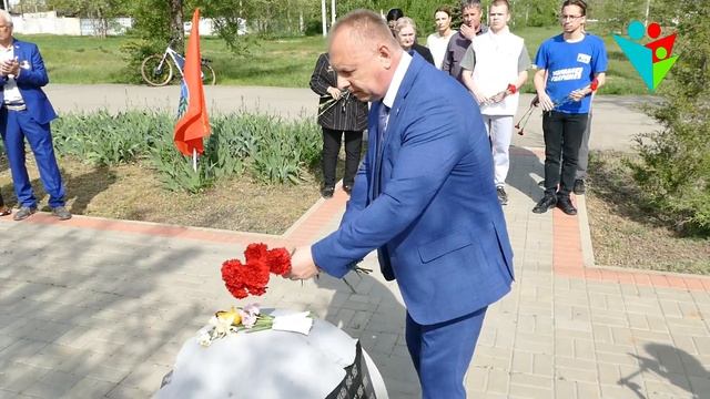 Возложение цветов жертвам Чернобыльской катастрофы