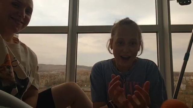 ЧЕЛЛЕНДЖ ЕДА ПО БУКВАМ ИМЕНИ
С МАМОЙ
МИЛКА В ОПИСАНИИ