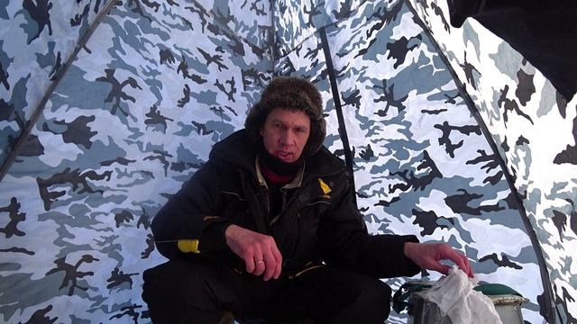 Рыбалка со льда. Начало не очень, но потом как началось бешенный клёв. 21.03.25