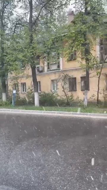 ❄️ Метель пришла в Подмосковье. Снегопад с порывистым ветром наблюдали жители Раменского и Жуковског