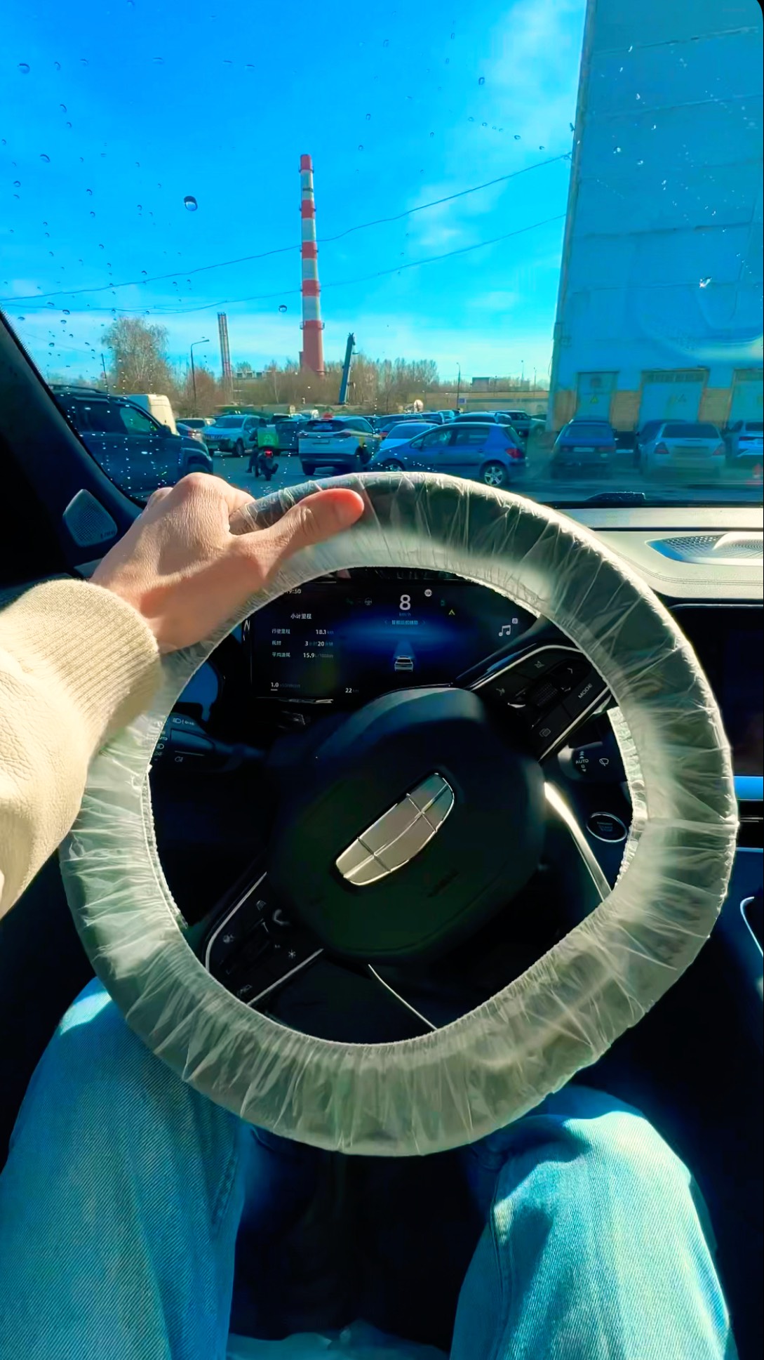 На тёмном салоне GEELY MONJARO мне нравиться больше! А Вам? #geely #monjaro #geelymonjaro #джили