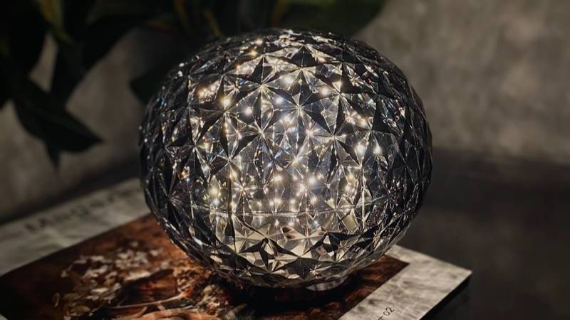 Kartell Mini Planet Настольная лампа, 16x16x14,2 см, дымчатый прозрачный