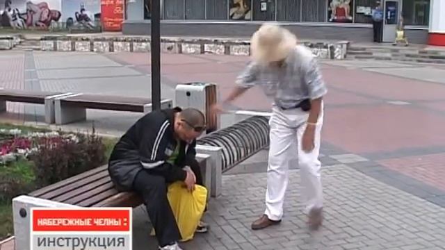 Pan Michael спасает слоника от солнечного удара...