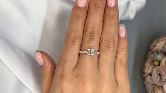 Кольцо помолвочное с бриллиантами 1.0ct. Принцесса 0.7ct F/SI2 GIA , 20 бр.кр. 57 0.3ct 3/6A