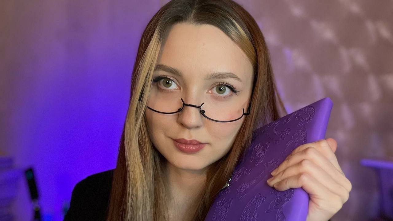 АСМР Твоя неопытная ассистентка выполняет задания | Ролевая игра | ASMR Assistant