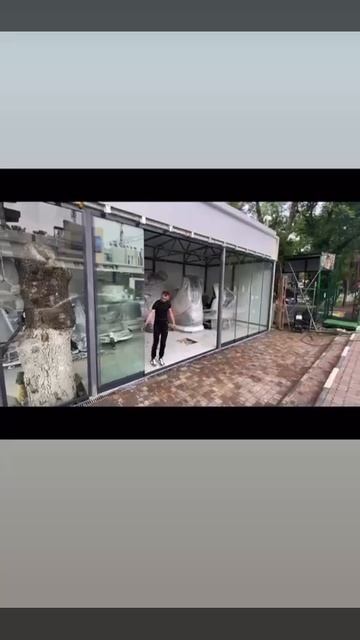 Остекление павильона системой Безрамного остекления!