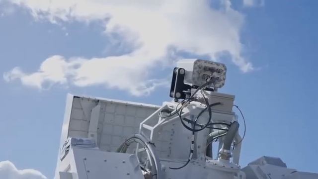 Микроволновое оружие научили сбивать рои дронов. Британцы впервые успешно испытали!