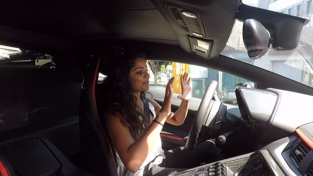 Reviewing the Lamborghini Aventador S Coupe vs. the Standard Aventador