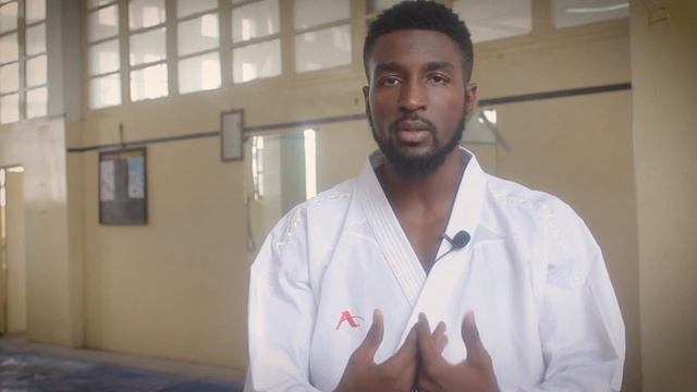 100% MARTIAL ART AVEC MOUNDOR SENE CAPITAINE DE L'EQUIPE NATIONALE DE KARATE