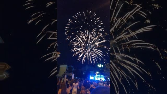 Салют фейерверк на день России Краснодар часть 1