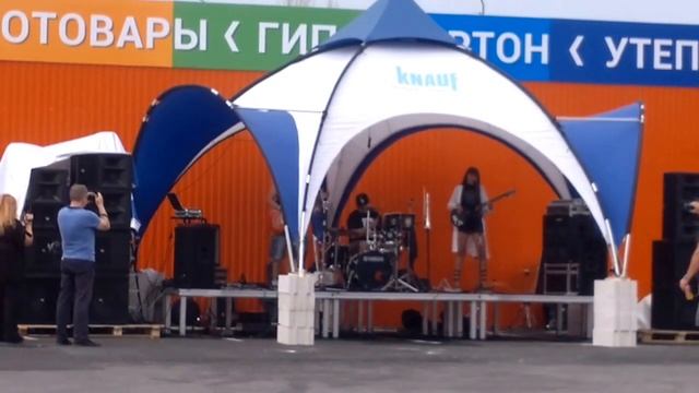 группа МВ -  Zombie, на рок фестивале в СтройДисконте