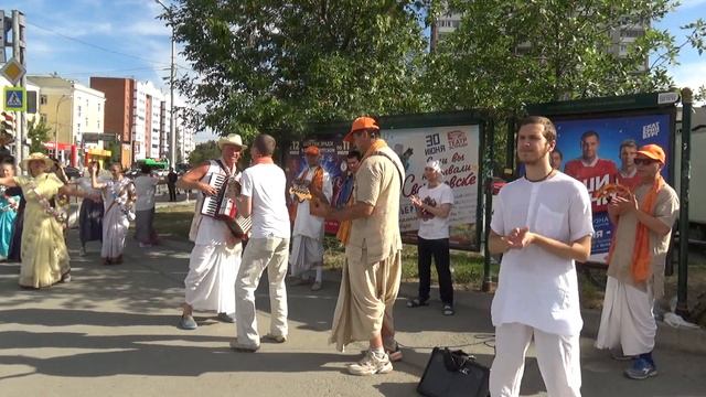 Харинама в Екатеринбурге, 12.06.2021. Гаджа Ханта дас. Harinama in Yekaterinburg