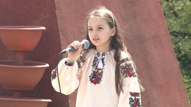 Квіти для мами виступ на концерті до Дня матері