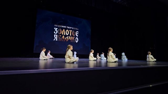 выступление Евы "охотники за привидениями" апрель 2025 
#spacekids