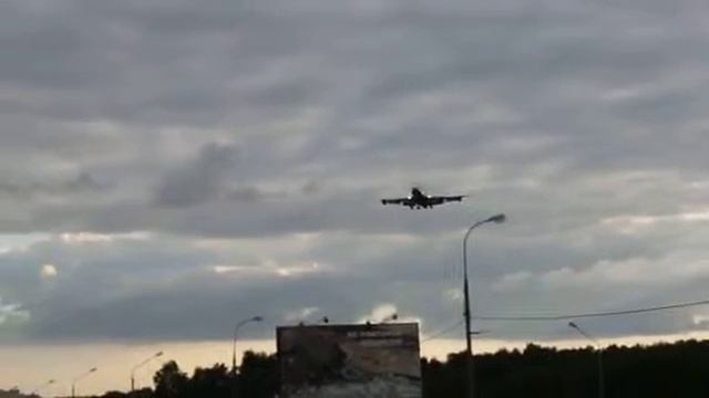 Боинг 747 ёмаё!!!