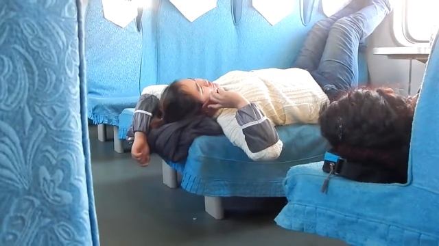 Китаянка в поезде...