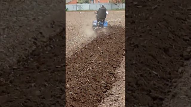 Отзыв о плуге! И..! Ну бывает))..