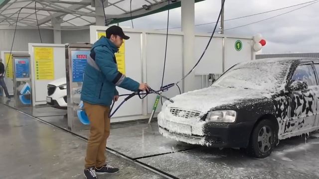 Пена на автомойке самообслуживания