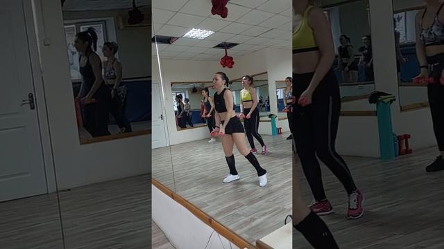 Руки, плечи