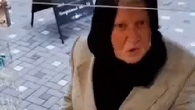 Бабка говорит сколько?!