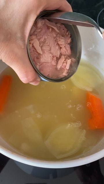 Вкусный рыбный суп из консервов за 25 минут