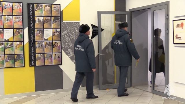 Профилактический визит сотрудников ГПН в КЦ Московский - объект проведения новогодних мероприятий