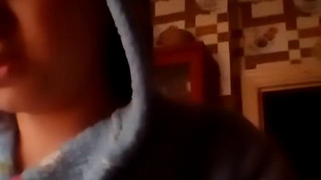 Как я открываю шарик Лол сестрички на Ютюбе ждите ещё видео может быть будет ещё пока-пока!!!