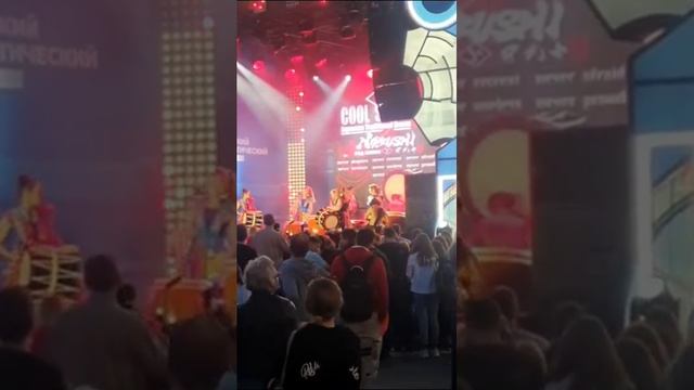 Москву наконец-то посетила японская группа барабанщиков тайко "Нобуси"!