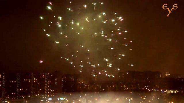 2019 год. Фейерверки на Гольяновском пруду / New Year 2019. Fireworks in Golyanovo, Moscow.