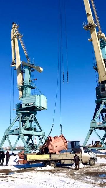 Казань Речной порт выгрузка земснаряда.30 марта 2018. 1-часть