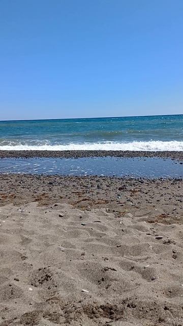 Я уже на море (где то неделю).