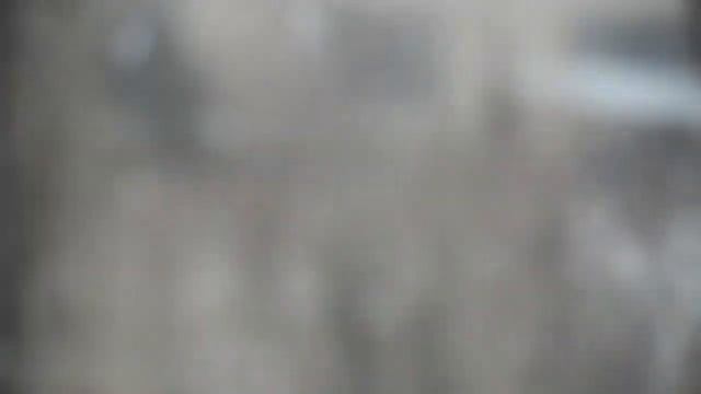 Как падает снежок!