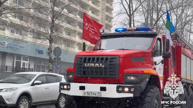 🚒Яркий марш пожарных машин