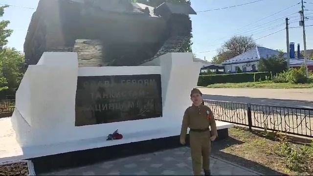 Фёдор Лахно читает стихотворение Алексея Шамарина «Никто не забыт»