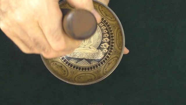 Поющая чаша Бутанская 18,5 см, Соль# 212 Гц, Ре# 430 Гц