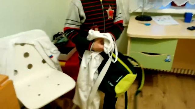 Прикол про бешаною курицу