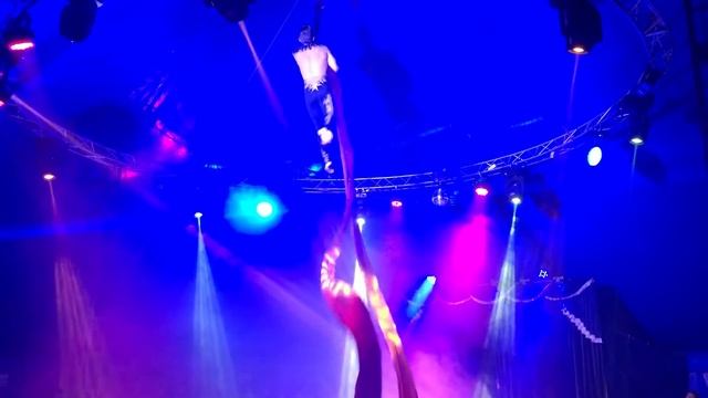 AERIAL SILKS “FALLEN ANGEL” by Roman Yagodzinskiy (премьера номера)